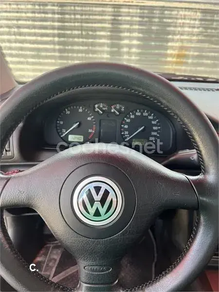 Usado VW Passat Conceptline 90 CV (66 kW) 2000 Gris / plata Berlina