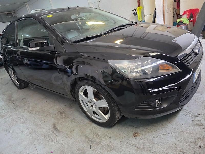 Usado Ford Focus Trend 115 CV (84 kW) 2008 Negro Berlina