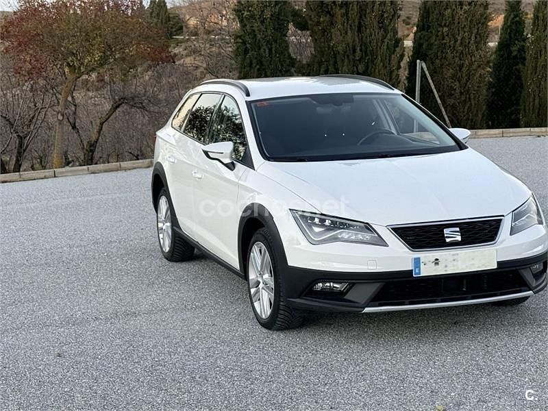 Usado Seat Leon ST 4Drive 150 CV (110 kW) 2018 Blanco Familiar