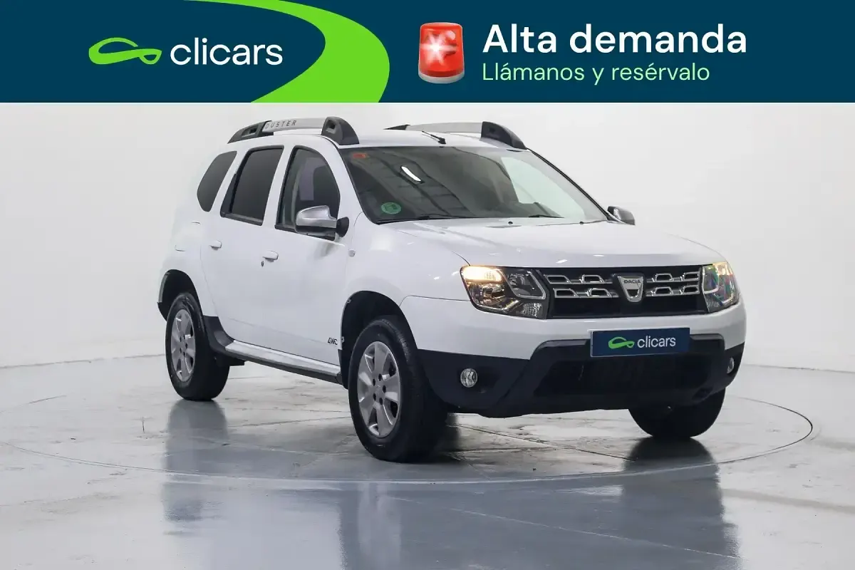 Usado Dacia Duster Lauréate 110 CV (80 kW) 2016 Blanco SUV