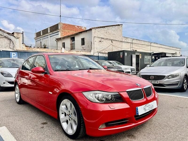 Usado BMW 330 Comfort Edition 258 HP (189 kW) 2006 Vermelho Sedan