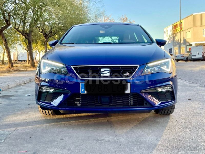 Usado Seat Leon FR 130 CV (95 kW) 2020 Azul Berlina