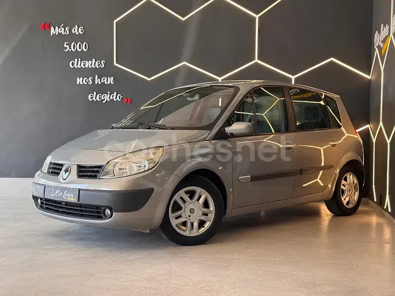 Usado Renault Scénic II Expression 120 CV (88 kW) 2005 Gris / plata Monovolumen