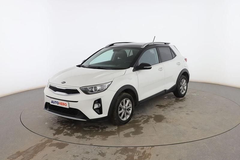 Usado Kia Stonic 85 CV (62 kW) 2018 Blanco SUV