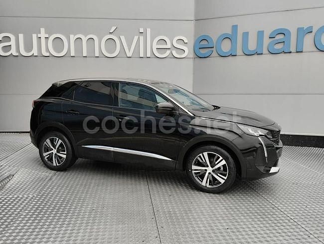 Negro Usado 2022 Peugeot 3008 Allure SUV | 21.500 € (Caro) - Imagen 1/4