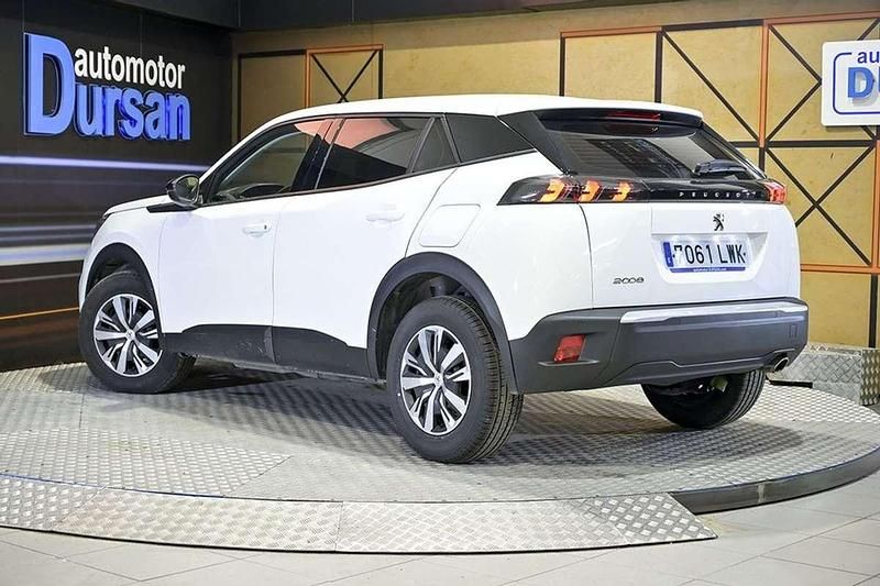 Usado Peugeot 2008 Active 111 CV (81 kW) 2022 Blanco SUV