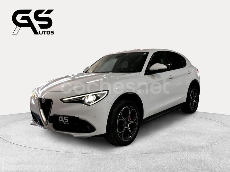 Blanco Usado 2020 Alfa Romeo Stelvio Executive SUV | 25.499 € (Buen precio) - Imagen 1/4