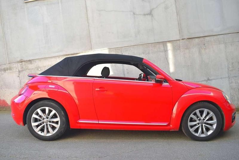 Usado VW Beetle 110 CV (80 kW) 2017 Rojo Utilitario