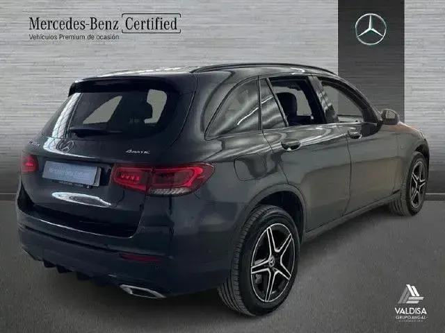 Usado Mercedes GLC300e 306 CV (225 kW) 2021 Gris grafito SUV