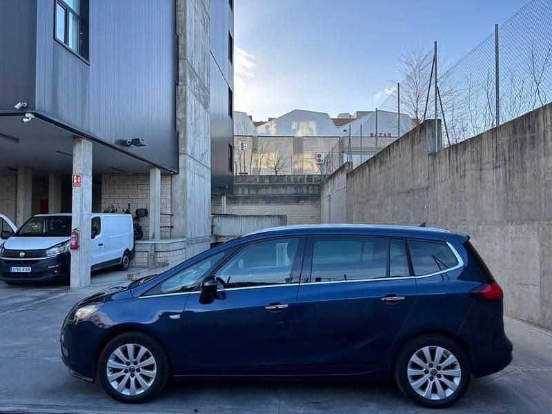 Usado Opel Zafira Tourer Selective 130 CV (95 kW) 2012 Azul Monovolumen