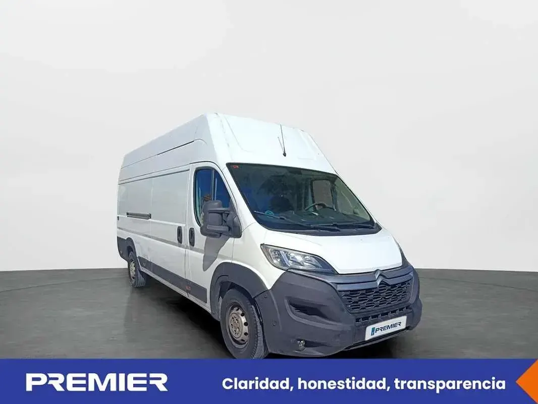 Usado Citroën Jumper 131 CV (96 kW) 2017 Blanco Monovolumen