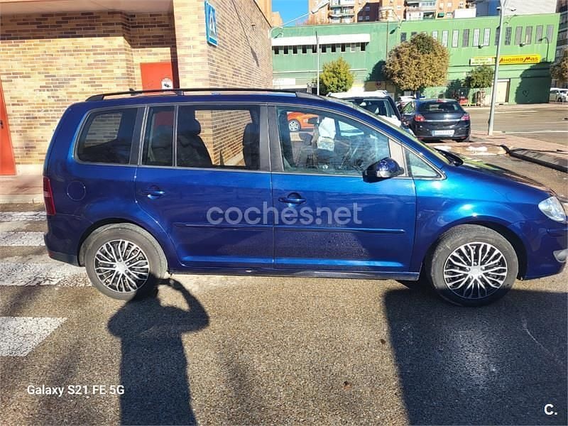 Usado VW Touran Advance 140 CV (102 kW) 2009 Azul Monovolumen