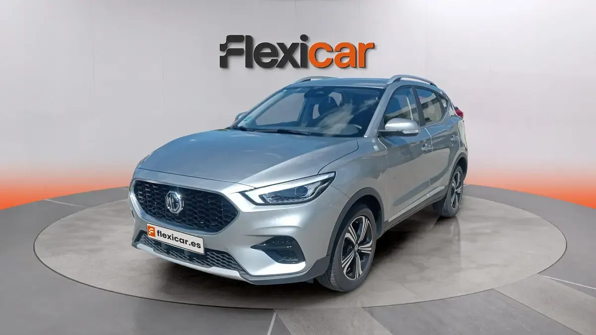 Usado MG ZS Comfort 116 CV (85 kW) 2025 Gris SUV