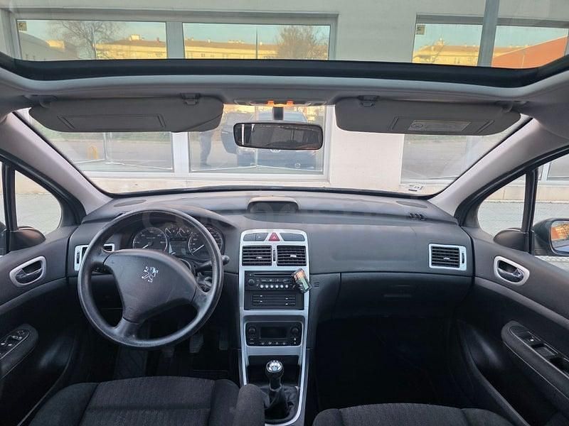 Usado Peugeot 307 110 CV (80 kW) 2007 Negro Familiar