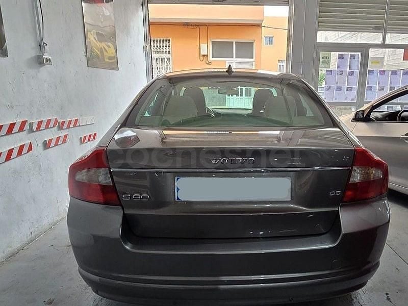 Usado Volvo S80 Executive 185 CV (136 kW) 2007 Gris / plata Berlina