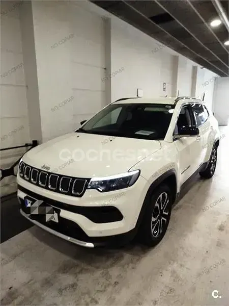 Usado Jeep Compass Limited 130 CV (95 kW) 2022 Blanco SUV