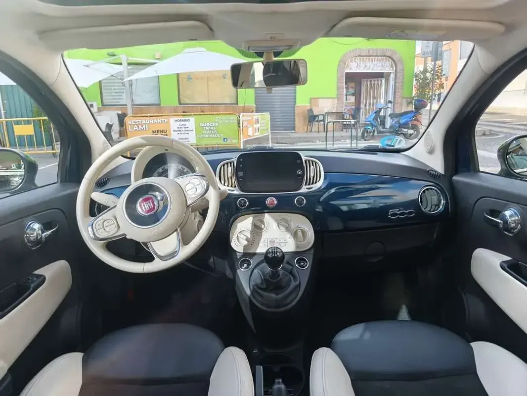 Usado Fiat 500 Dolcevita 71 CV (52 kW) 2022 Azul Berlina