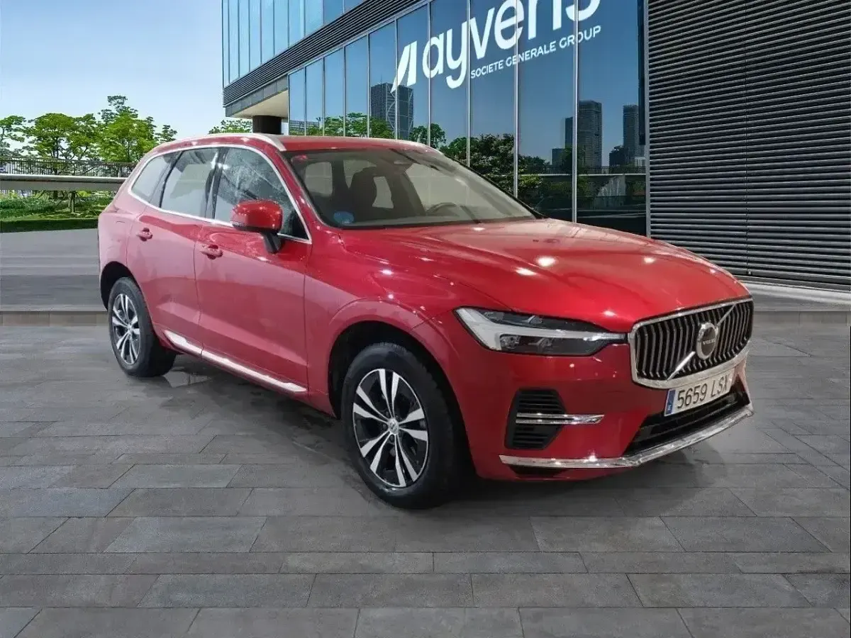 Begagnad Volvo XC60 Inscription 341 HK (250 kW) 2021 Röd SUV