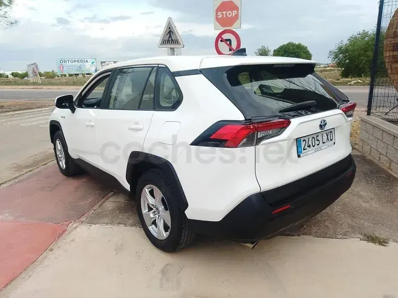 Usado Toyota RAV4 Hybrid Business Edition 222 CV (163 kW) 2022 Blanco SUV
