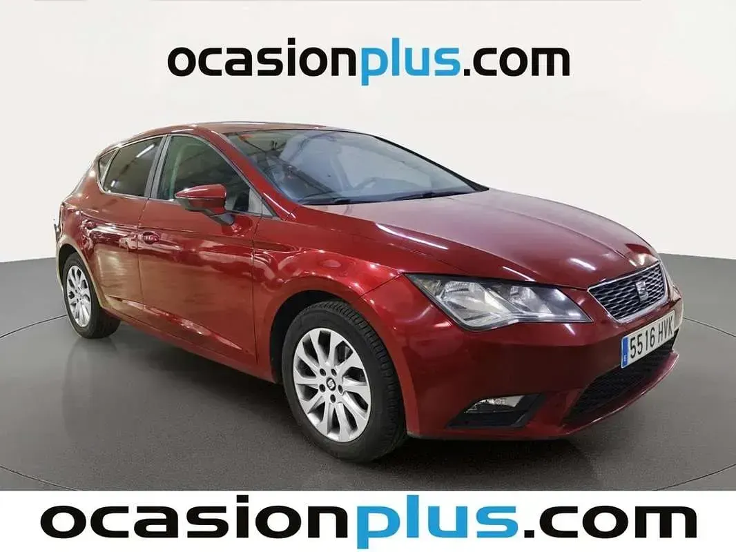 Usado Seat Leon Style 105 CV (77 kW) 2014 Rojo Utilitario
