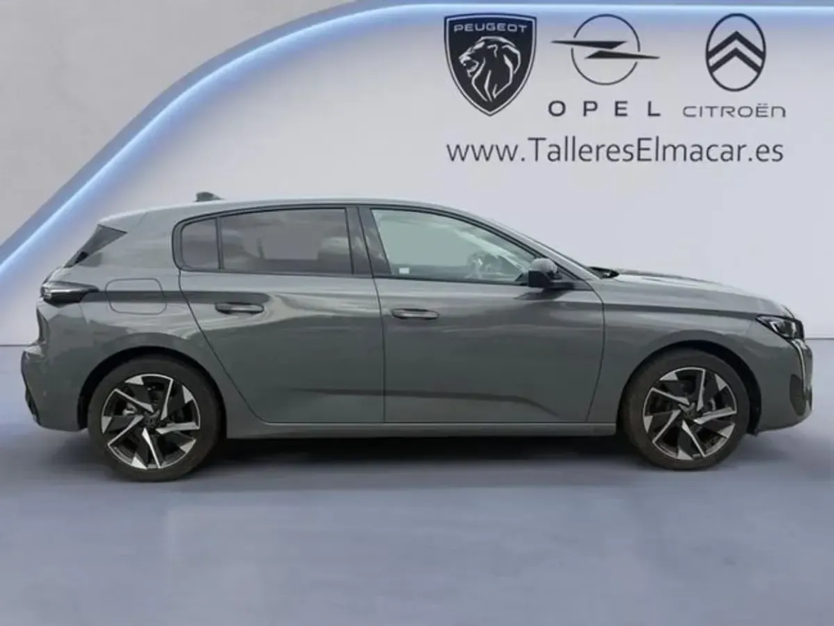 Usado Peugeot 308 Allure 130 CV (95 kW) 2024 Gris Berlina