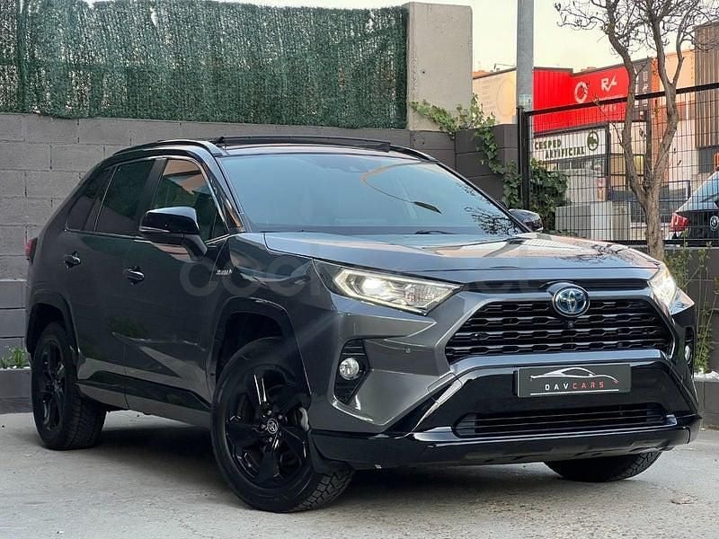 Usado Toyota RAV4 Hybrid Style 222 CV (163 kW) 2021 Gris / plata SUV