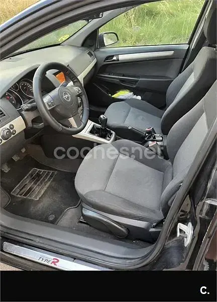 Usado Opel Astra Enjoy 100 CV (73 kW) 2007 Negro Berlina