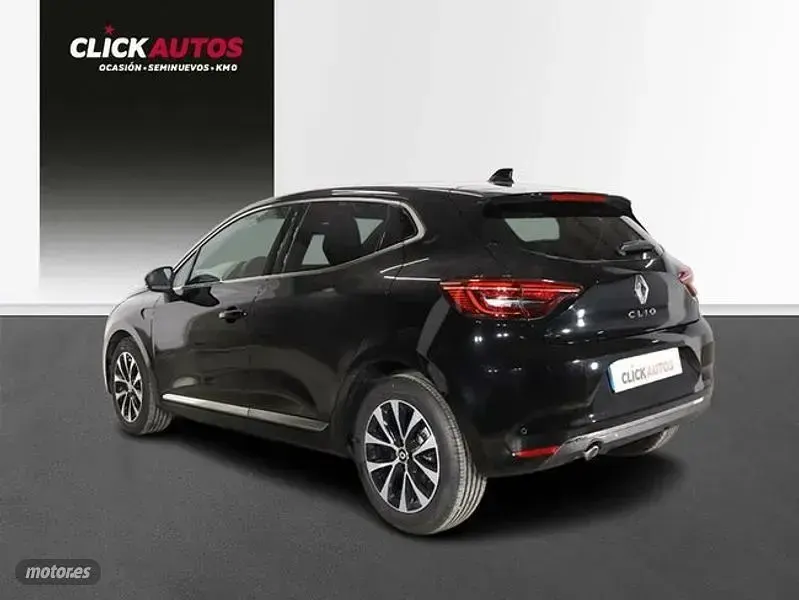 Usado Renault Clio Techno 90 CV (66 kW) 2023 Negro Utilitario