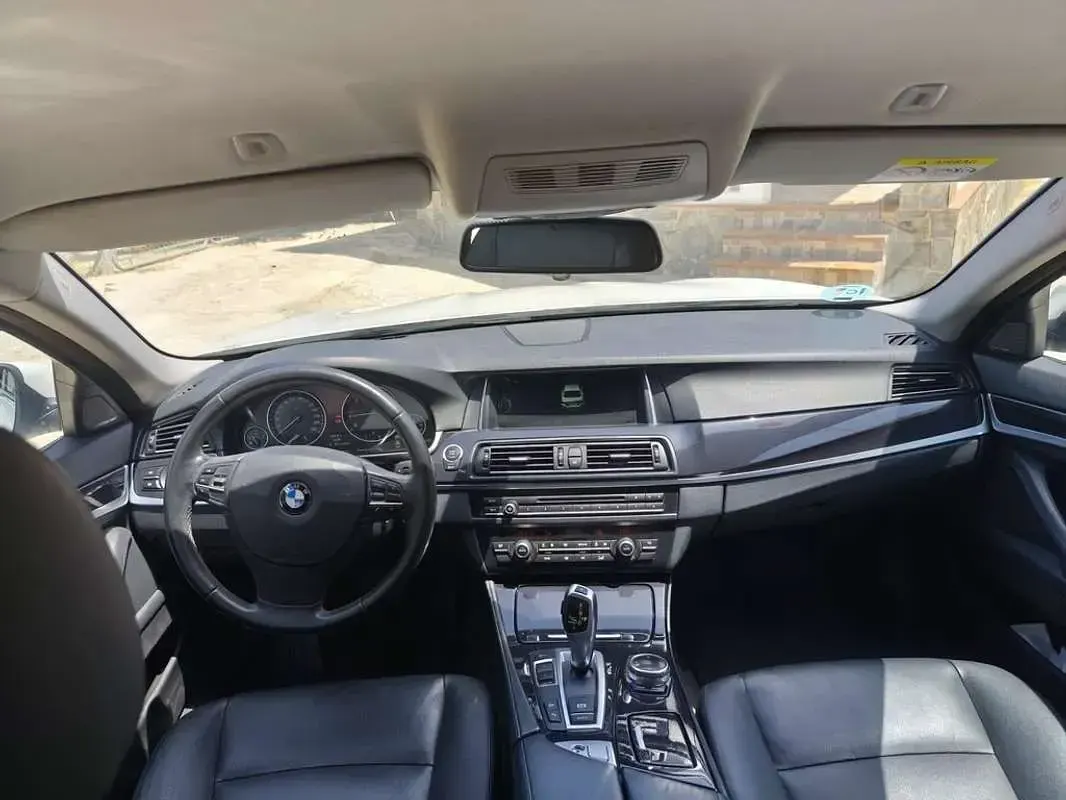 Usado BMW 525 Comfort Edition 218 CV (160 kW) 2014 Blanco Berlina