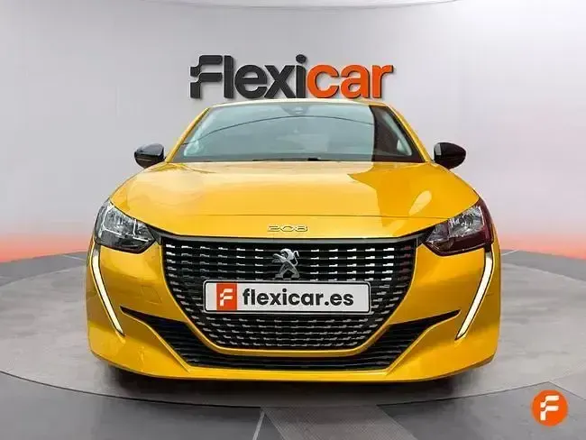 Usado Peugeot 208 Active 75 CV (55 kW) 2023 Amarillo Utilitario