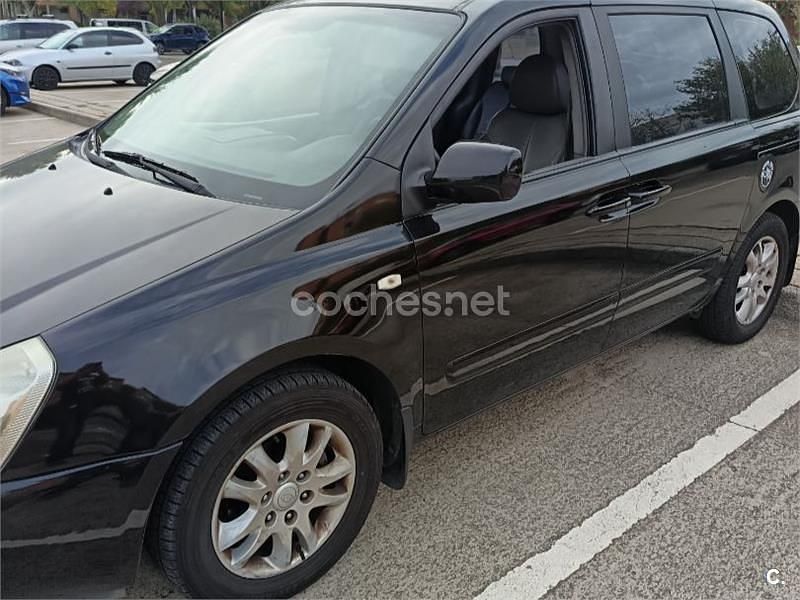 Negro Usado 2007 Kia Carnival Monovolumen | 5800 € (Un poco caro) - Imagen 1/4