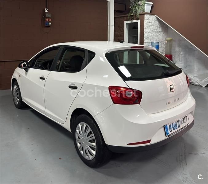 Usado Seat Ibiza Ecomotive 75 CV (55 kW) 2010 Blanco Berlina
