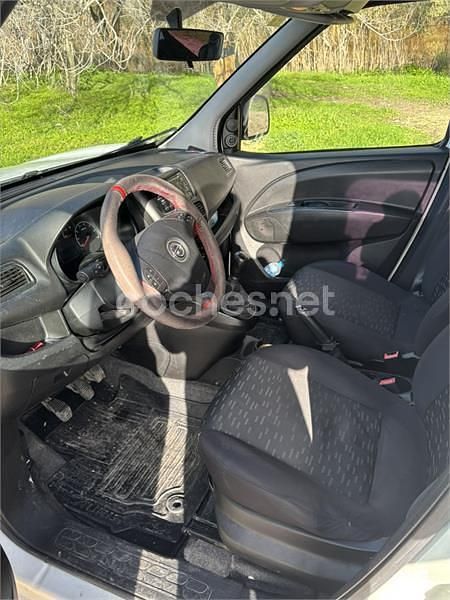 Usado Opel Combo Expression 90 CV (66 kW) 2014 Blanco Monovolumen