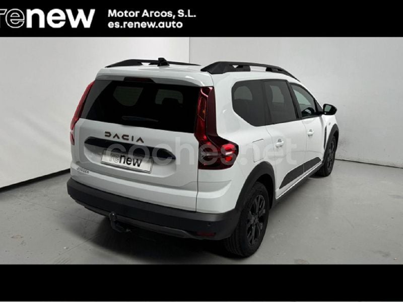 Usado Dacia Jogger Extreme 110 CV (80 kW) 2023 Blanco Monovolumen