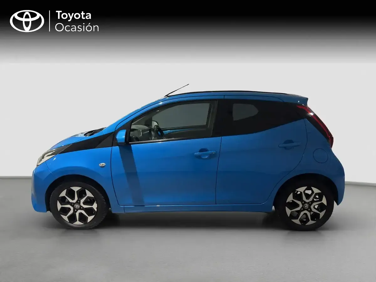 Occasion Toyota Aygo X-play 72 PK (52 kW) 2018 Blauw Hatchback