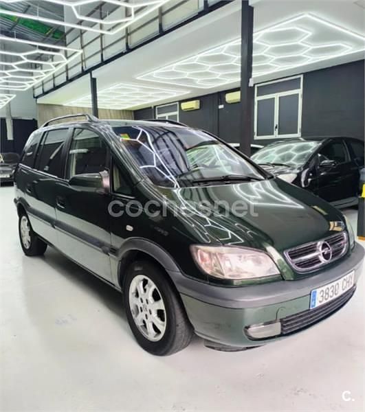 Usado Opel Zafira Elegance 100 CV (73 kW) 2003 Verde Monovolumen