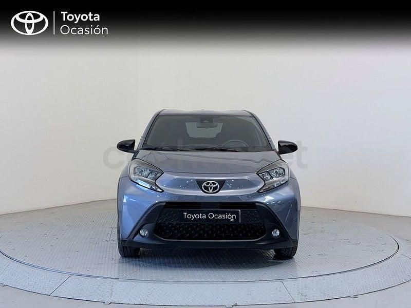 Usado Toyota Aygo X Play 72 CV (52 kW) 2025 Gris / plata SUV