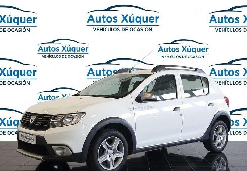 Usado Dacia Sandero Essentiel 90 CV (66 kW) 2019 Blanco Utilitario