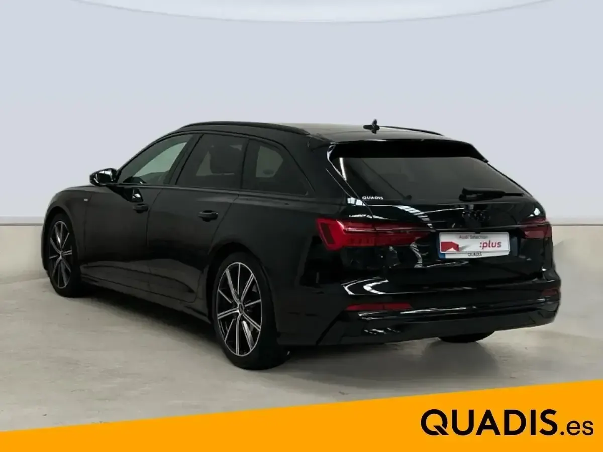 Usado Audi A6 204 CV (150 kW) 2024 Negro Familiar
