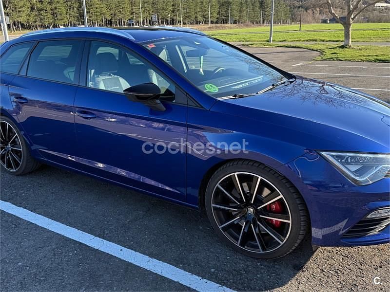 Usado Seat Leon ST CUPRA 300 CV (220 kW) 2017 Azul Familiar