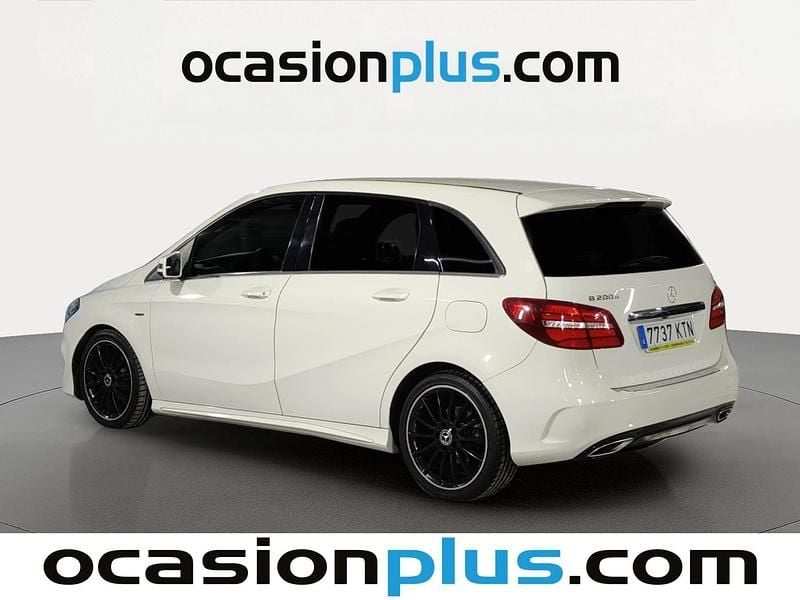 Usado Mercedes B200 AMG 136 CV (100 kW) 2019 Blanco Monovolumen
