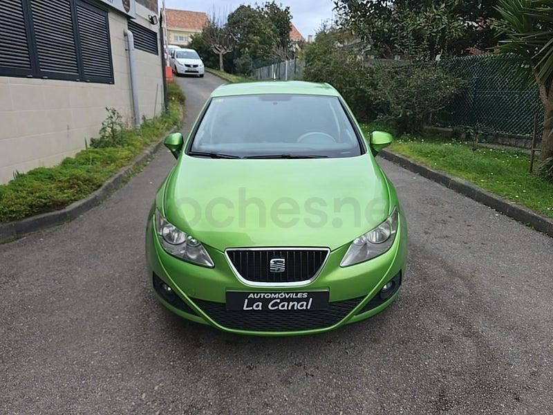 Usado Seat Ibiza Style 105 CV (77 kW) 2012 Verde Berlina