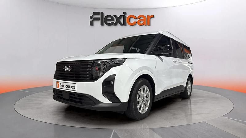 Usado Ford Tourneo Courier Active 125 CV (91 kW) 2023 Blanco Monovolumen