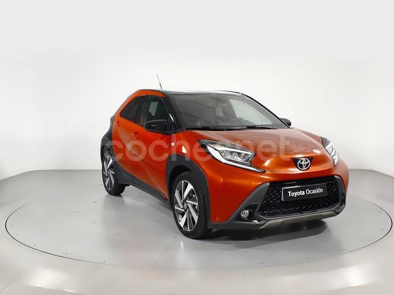 Usado Toyota Aygo X 72 CV (52 kW) 2022 Marrón SUV