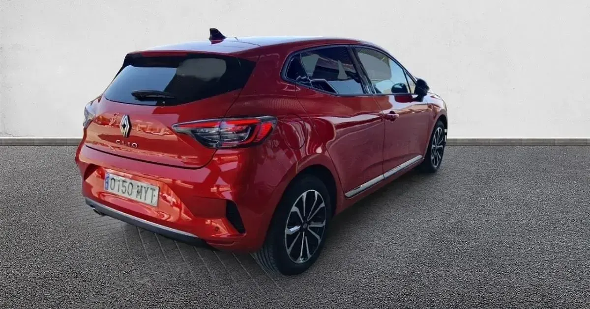 Usado Renault Clio Techno 100 CV (73 kW) 2025 Utilitario