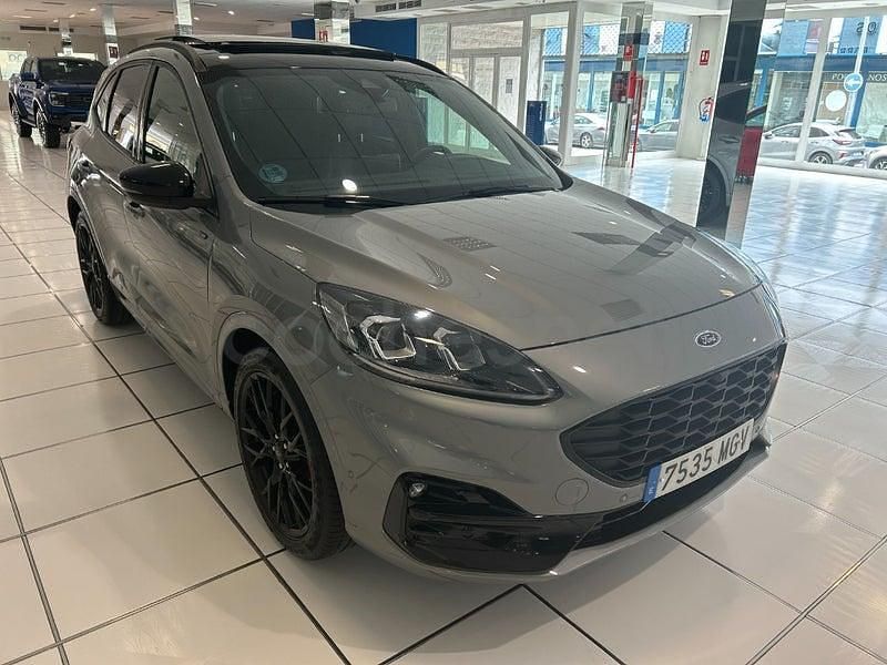 Usado Ford Kuga ST-Line X 150 CV (110 kW) 2023 Gris / plata SUV