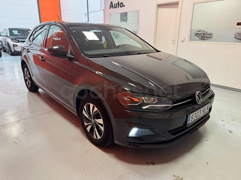Usado VW Polo Advance 95 CV (69 kW) 2021 Gris / plata Utilitario