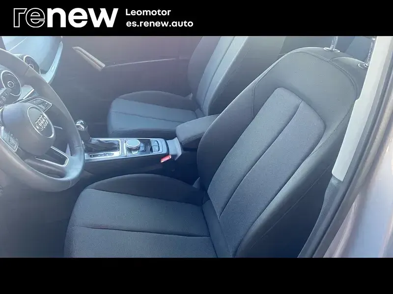 Usado Audi Q2 Advanced 116 CV (85 kW) 2023 Gris SUV