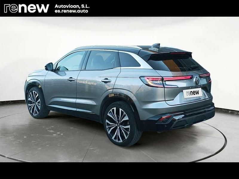 Usado Renault Austral Iconic 200 CV (147 kW) 2023 Gris SUV