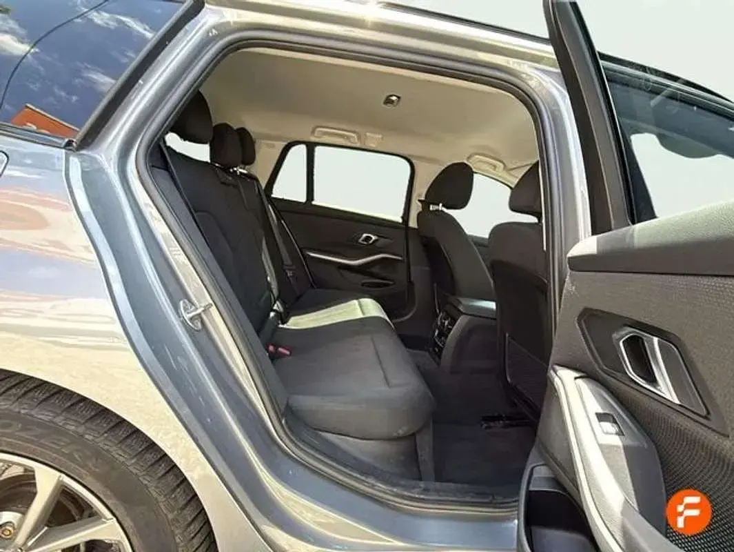 Usado BMW 320e 190 CV (139 kW) 2023 Gris Familiar